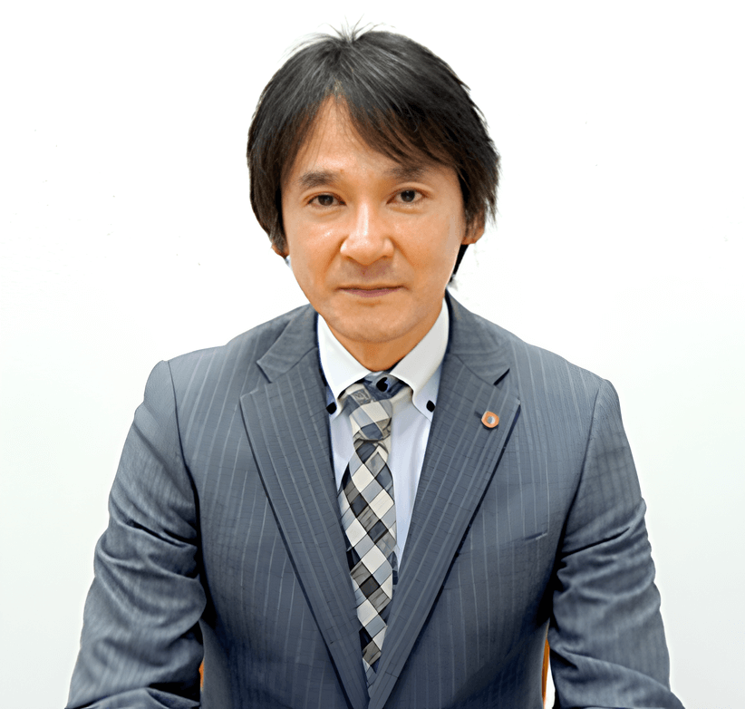 北海道行政書士会室蘭支部支部長甲田啓一が正面を向いている写真